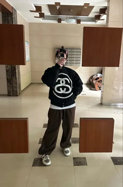 Gucci GG Logo Bomber Jacket Black Outerwear - 7