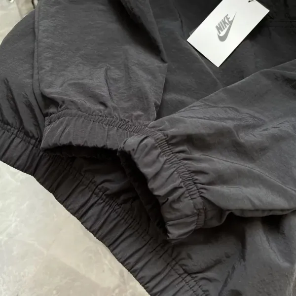 Stussy Script Logo Windbreaker Black Jacket Outerwear.windbreaker - 4