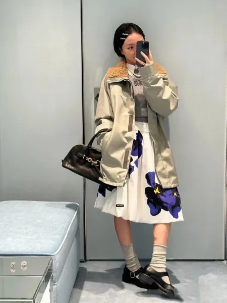 Miu Miu Color-Block Collar Jacket Olive Green Outerwear - 7