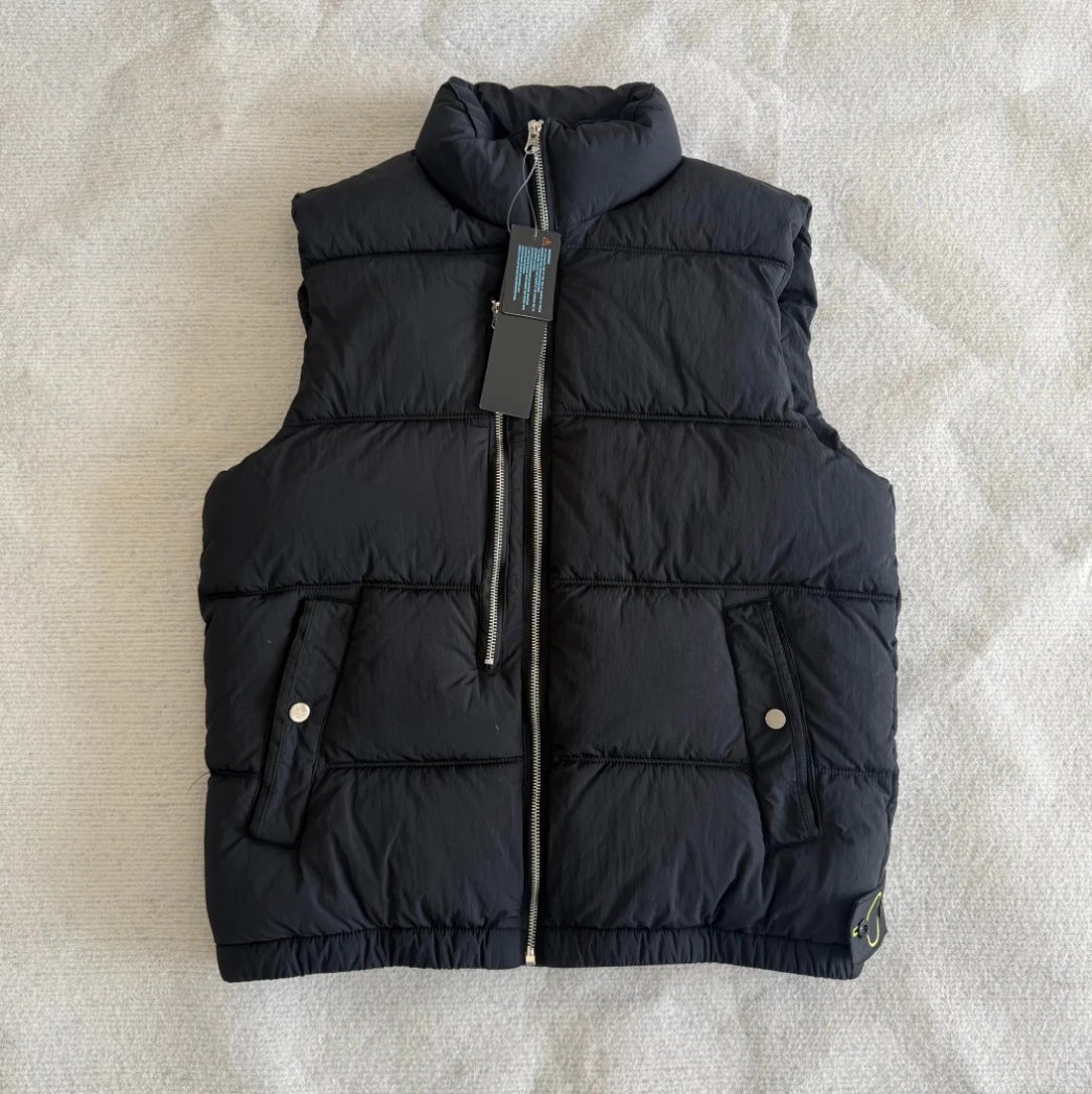 High Neck Windproof Sleeveless Padded Vest photo 2