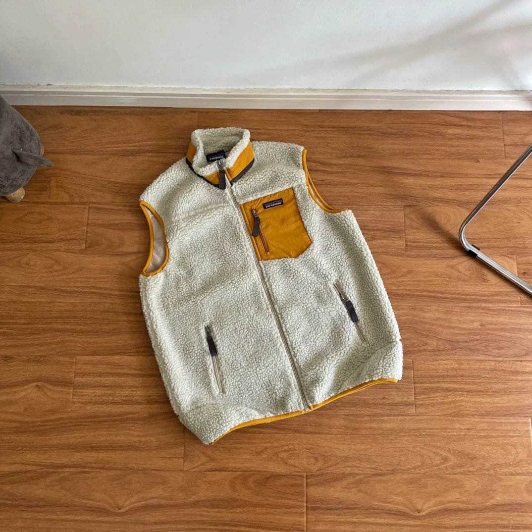 Pata Sherpa Fleece Vest Jacket photo 2