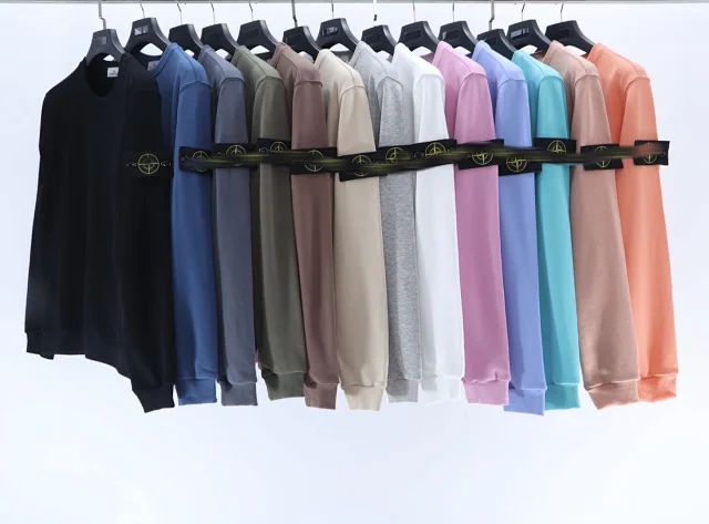 Stone Island Hoodies & Sweatshirts Crewneck sweatshirt with compass sleeve badge product detail image 5