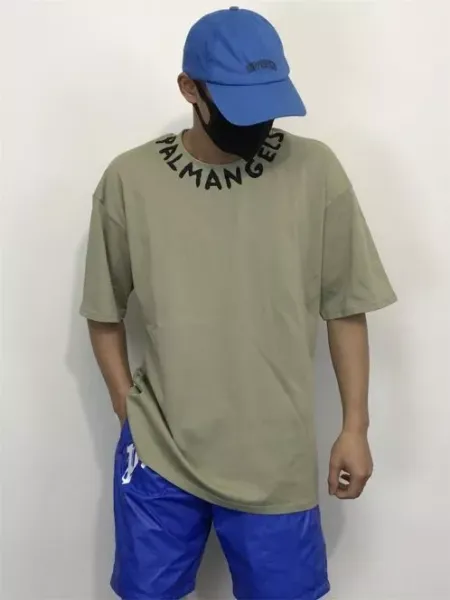 Design Oversized Graphic T-Shirt in Beige with Blue Shorts Set - 37