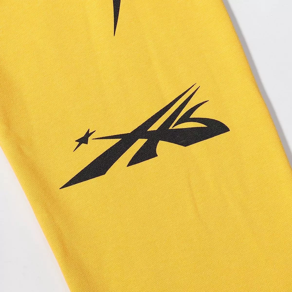 Design Flame Print Yellow Sweatpants - 28
