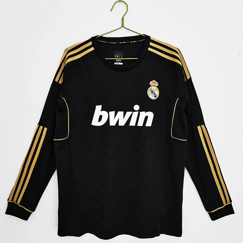 AC Milan 06-07 Retro Long Sleeve T-Shirt — Long-sleeve Real Madrid away kit 11/12 colorway — USFans Spreadsheet photo