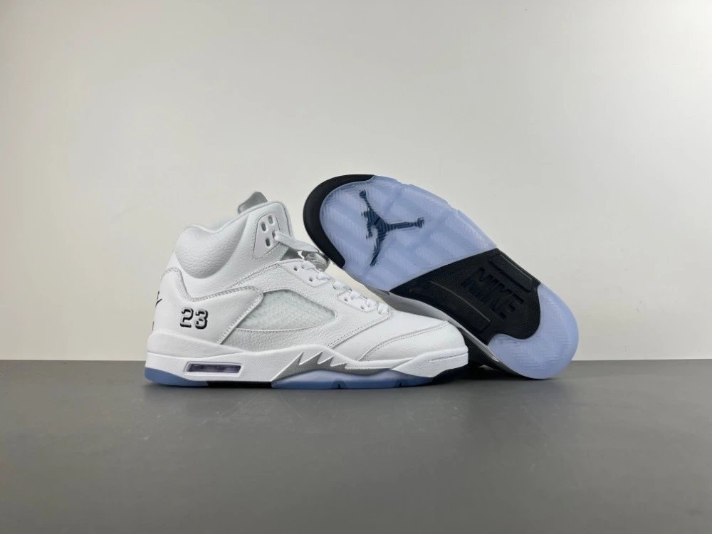 All White Silver HQ7978-103