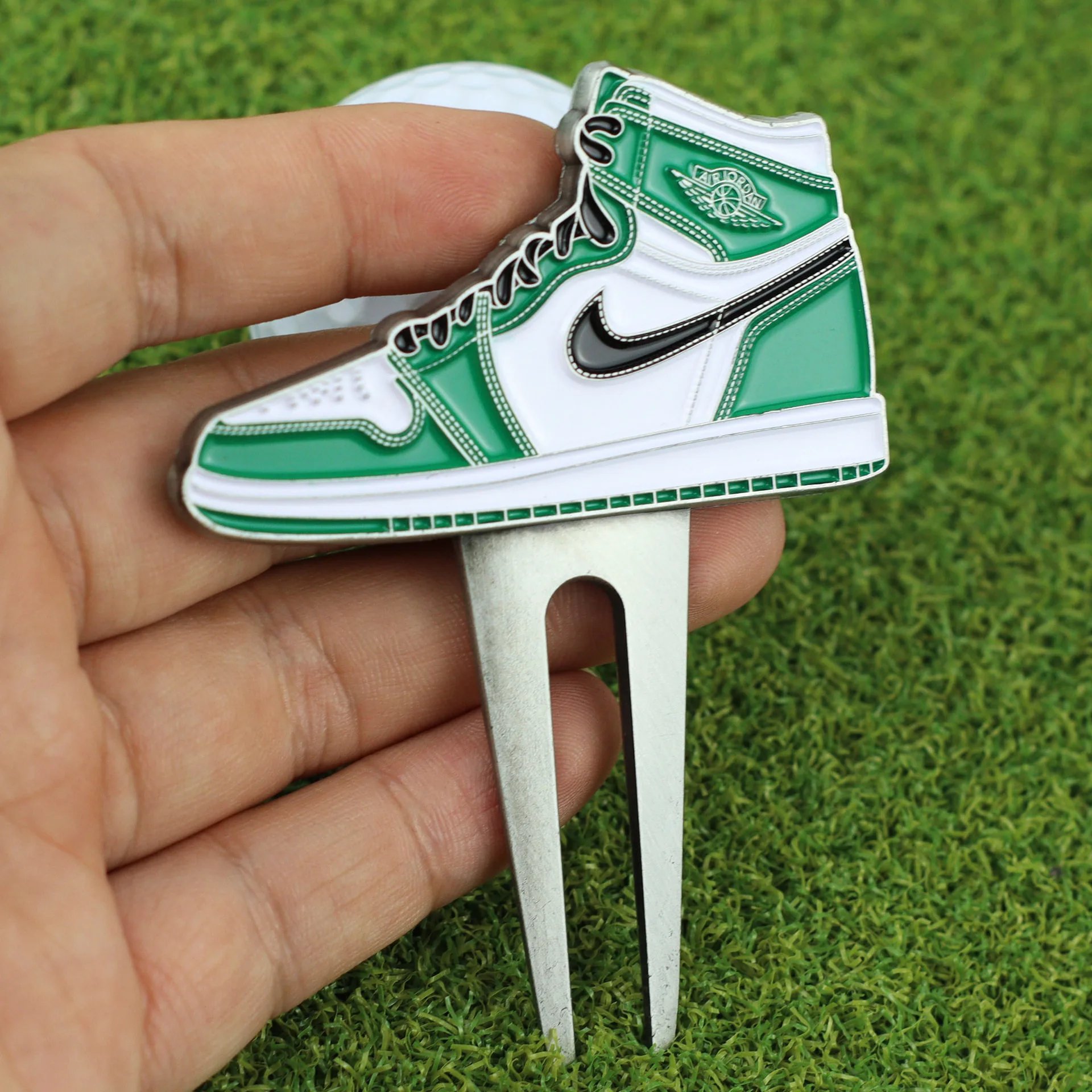 White Green Shoe Divot Tool