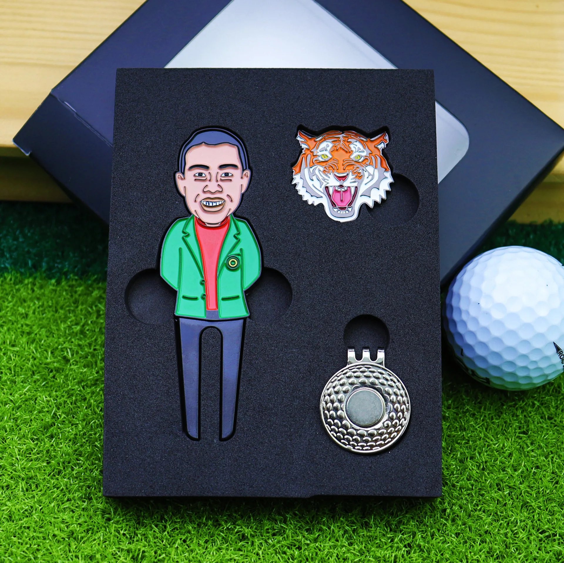 Green Tiger Head Divot Tool Set