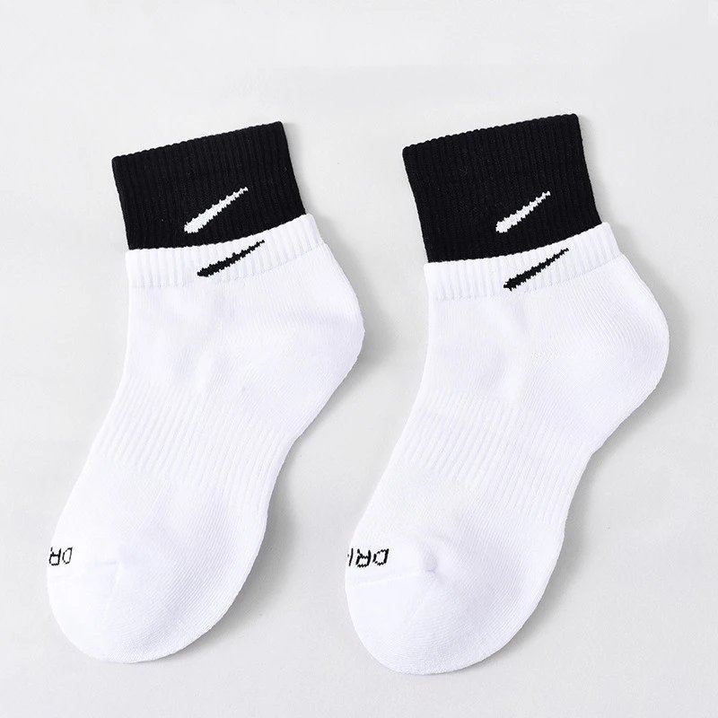 Nike Socks — [Middle Cylinder] White-Black colorway — USFans Spreadsheet photo