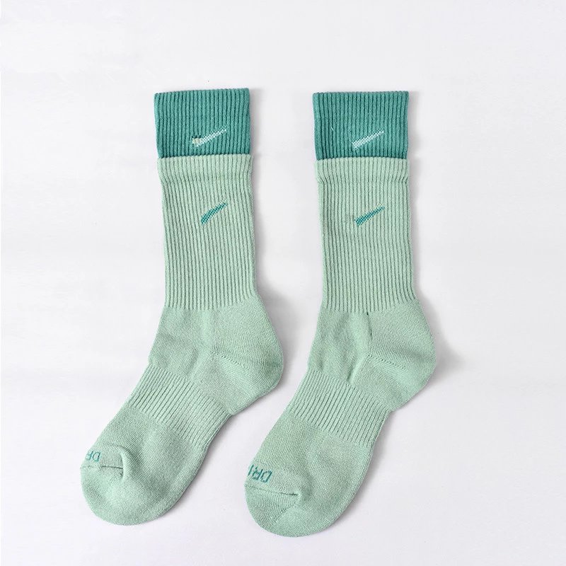 Nike Socks — [high tube] light green-dark green colorway — USFans Spreadsheet photo