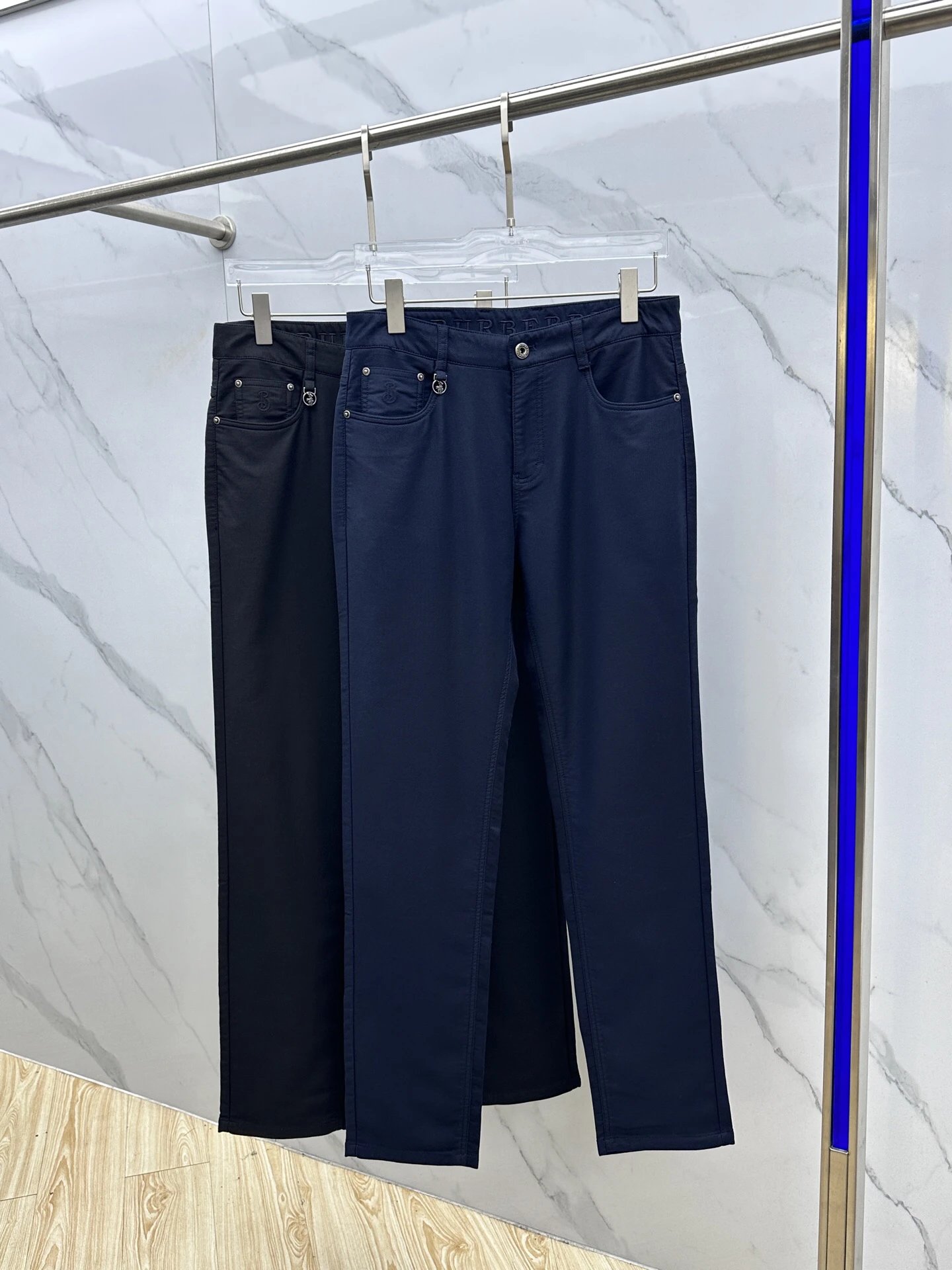 Burberry Men's Slim Fit Stretch Cotton Casual Pants