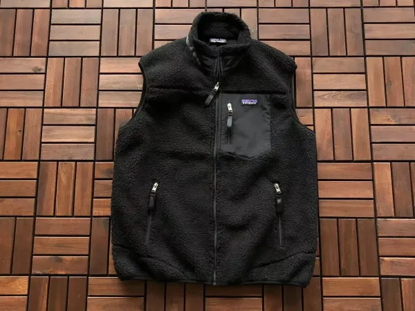 Patagonia Better Sweater Fleece Vest Black - 1