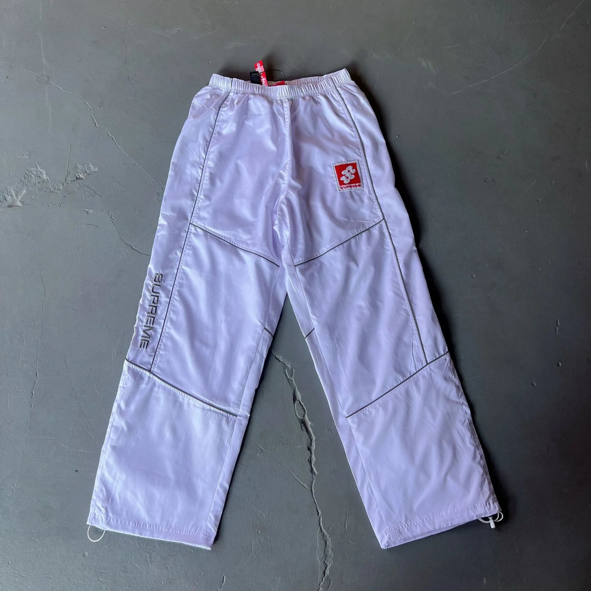 056 White / Pants