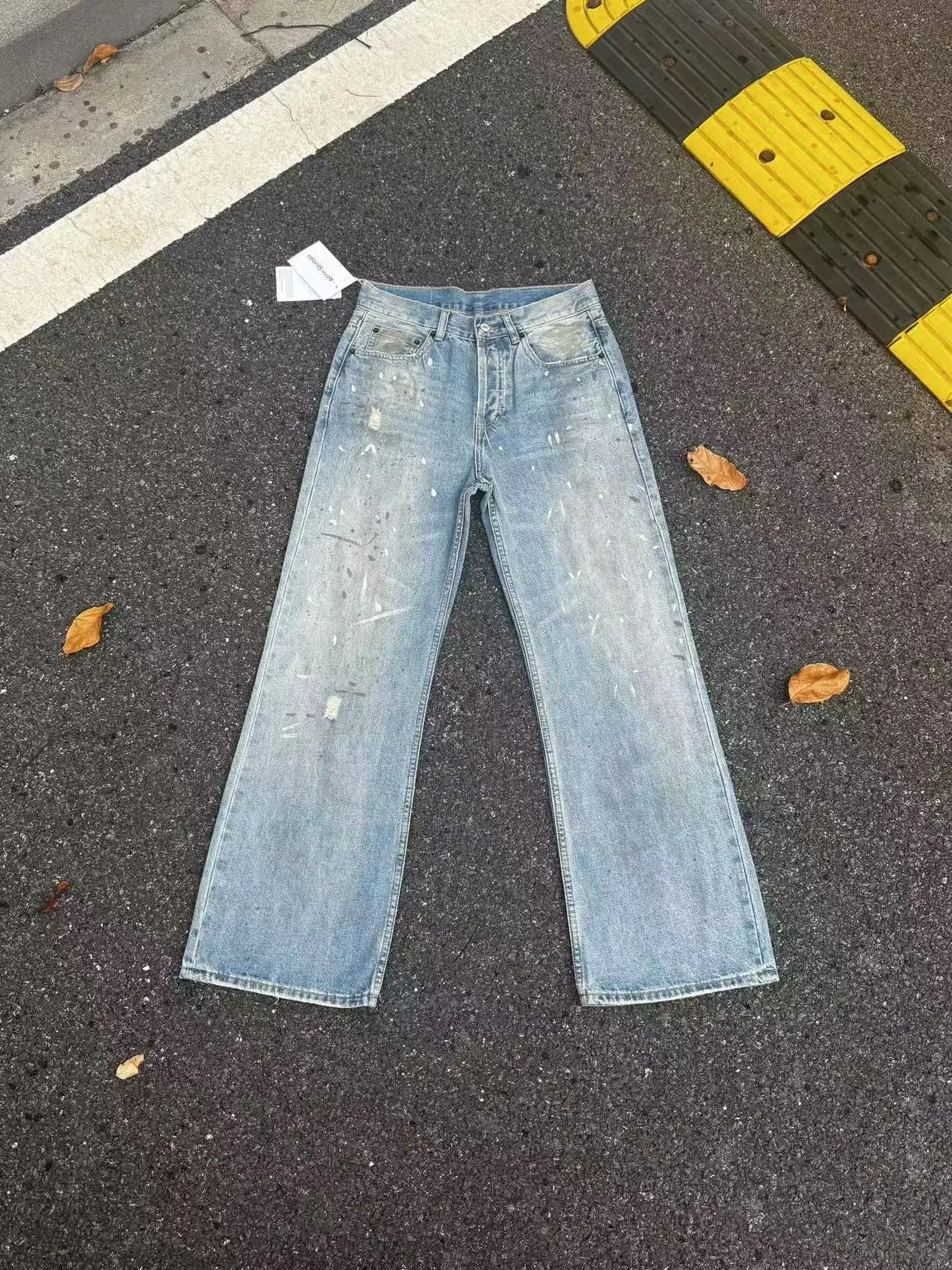 AC Blue Slight Flare