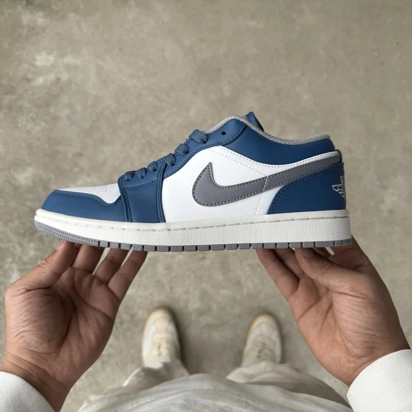 AJ1 Low Blue White Grey 553558-412