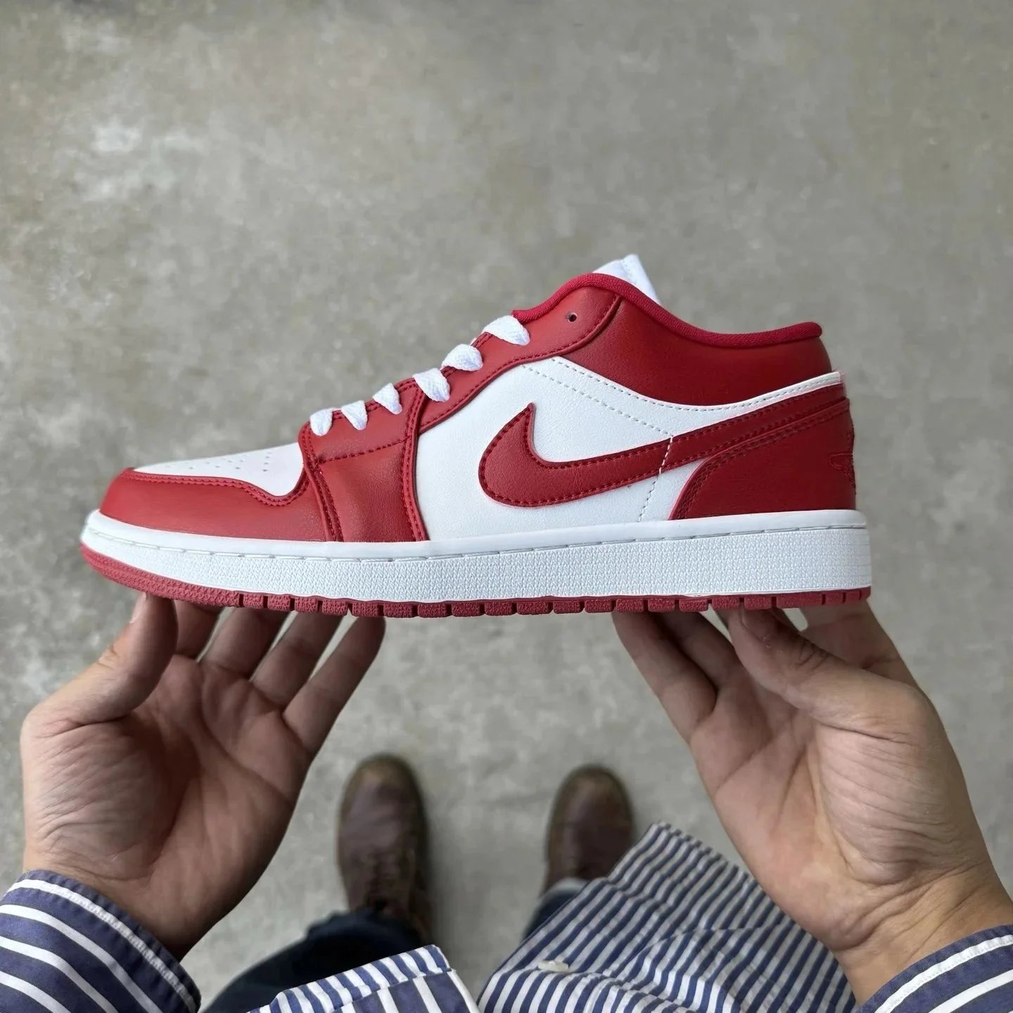 AJ1 Low White Red 553558-611