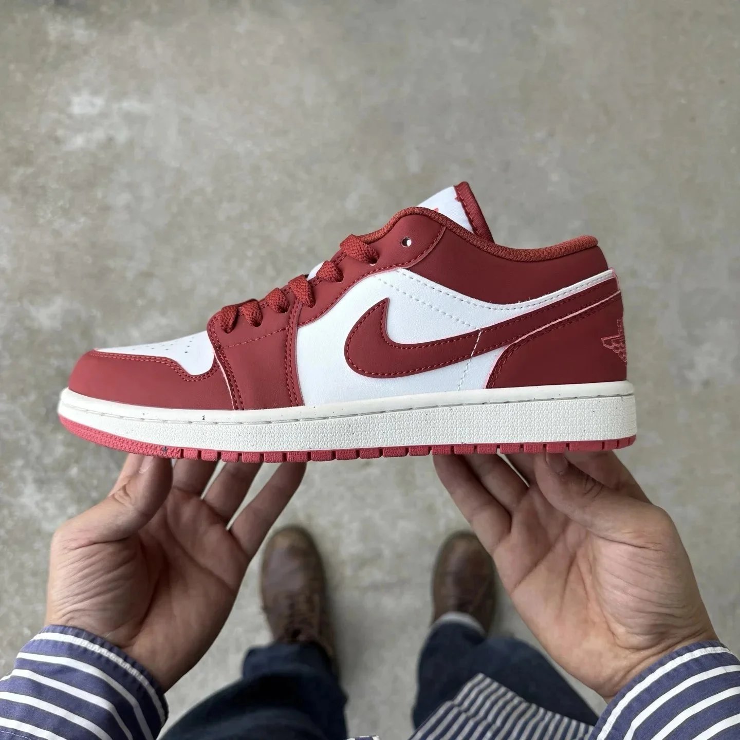 AJ1 Low Dune Red FJ3459-160