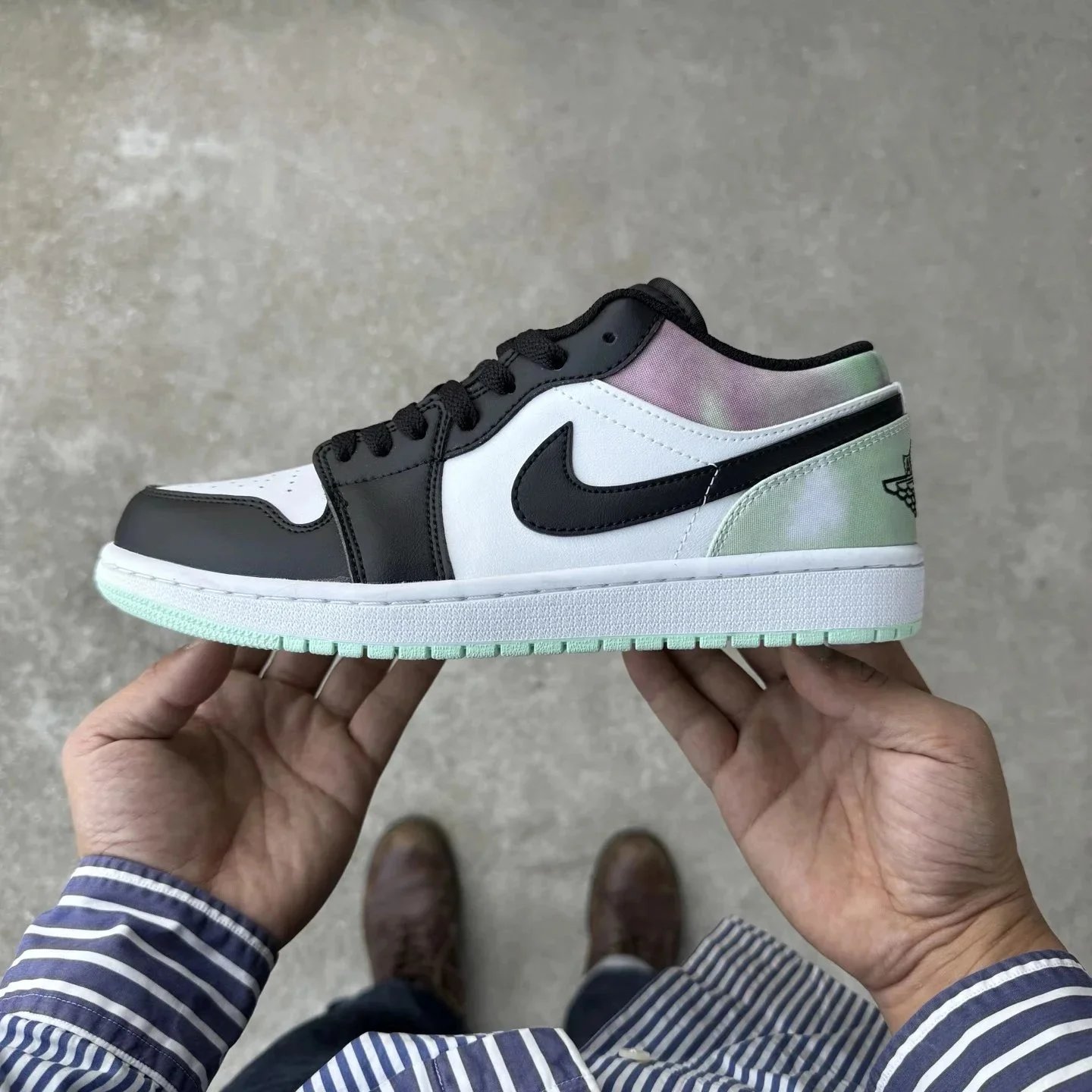 AJ1 Low White Black Green DM1199-100