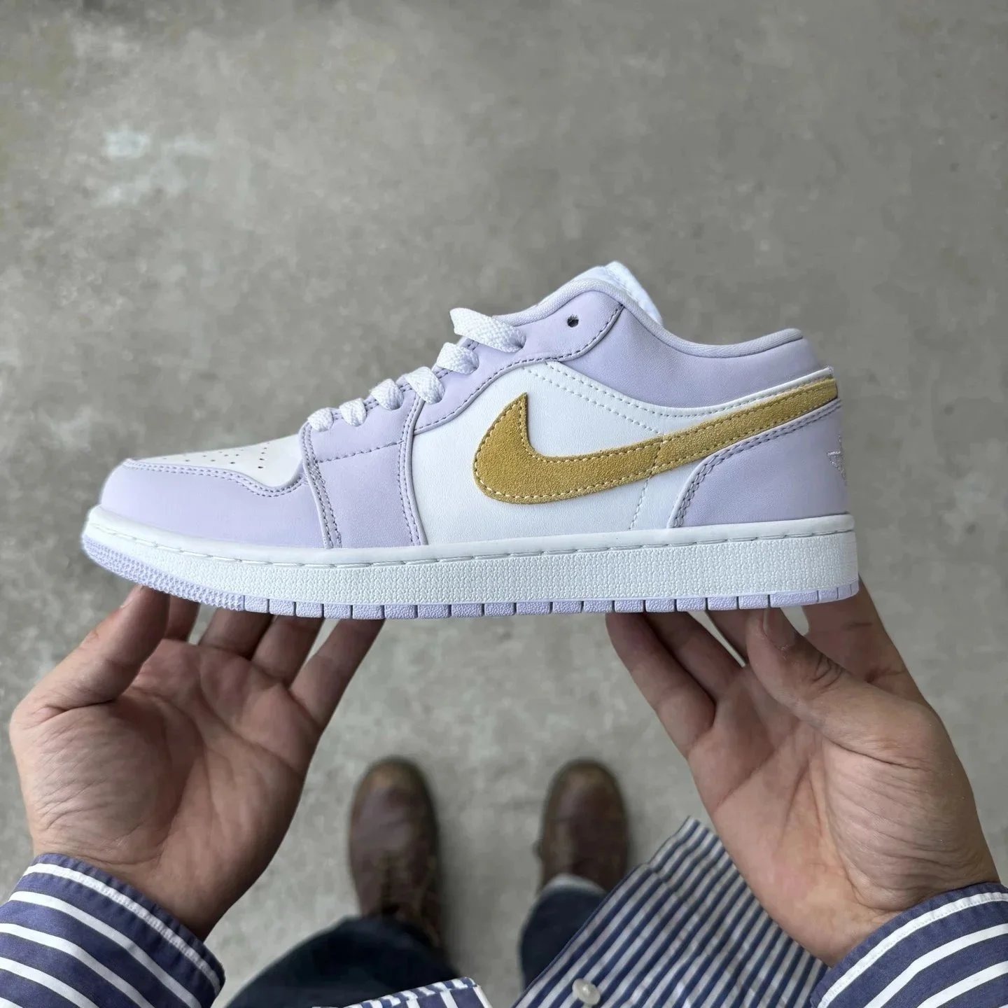 AJ1 Low Light Purple Yellow DC0774-501