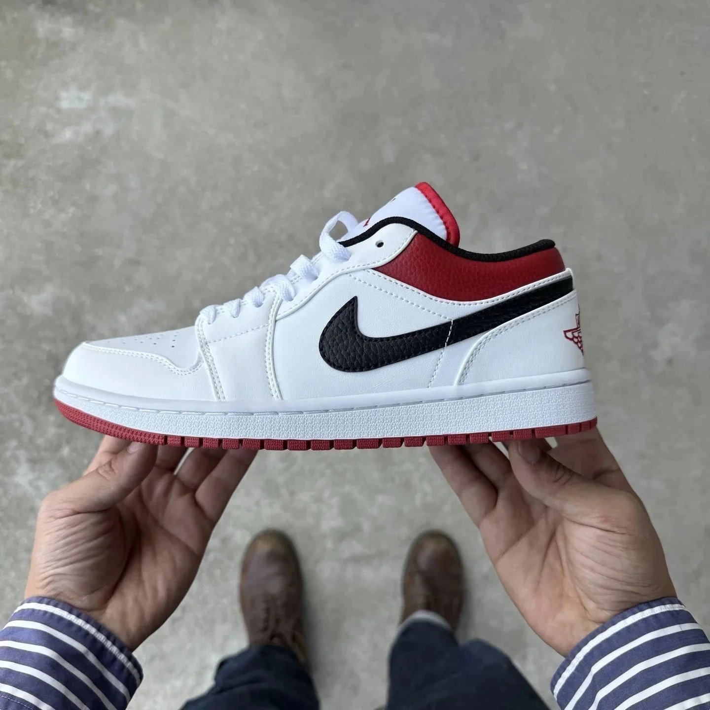 AJ1 Low White Red Black 553558-118