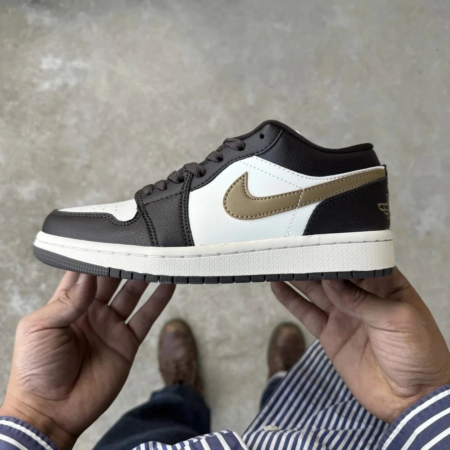 AJ1 Low White Brown DC0774-200