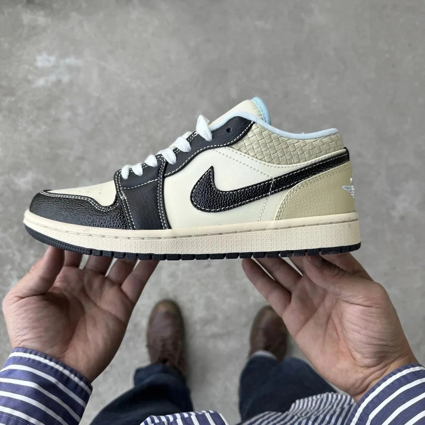 AJ1 Low Beige Black HQ3437-101