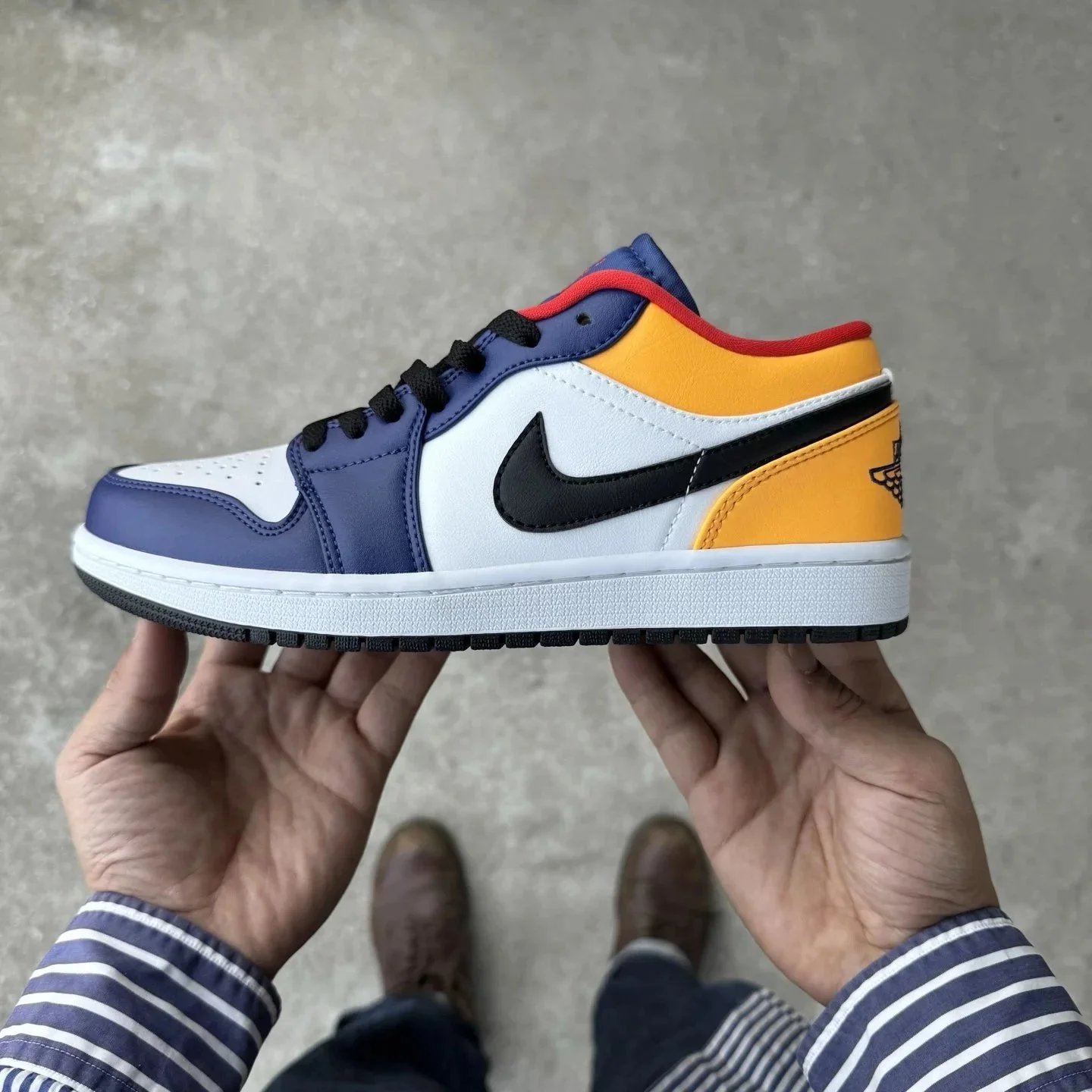 AJ1 Low Blue Yellow 553558-123