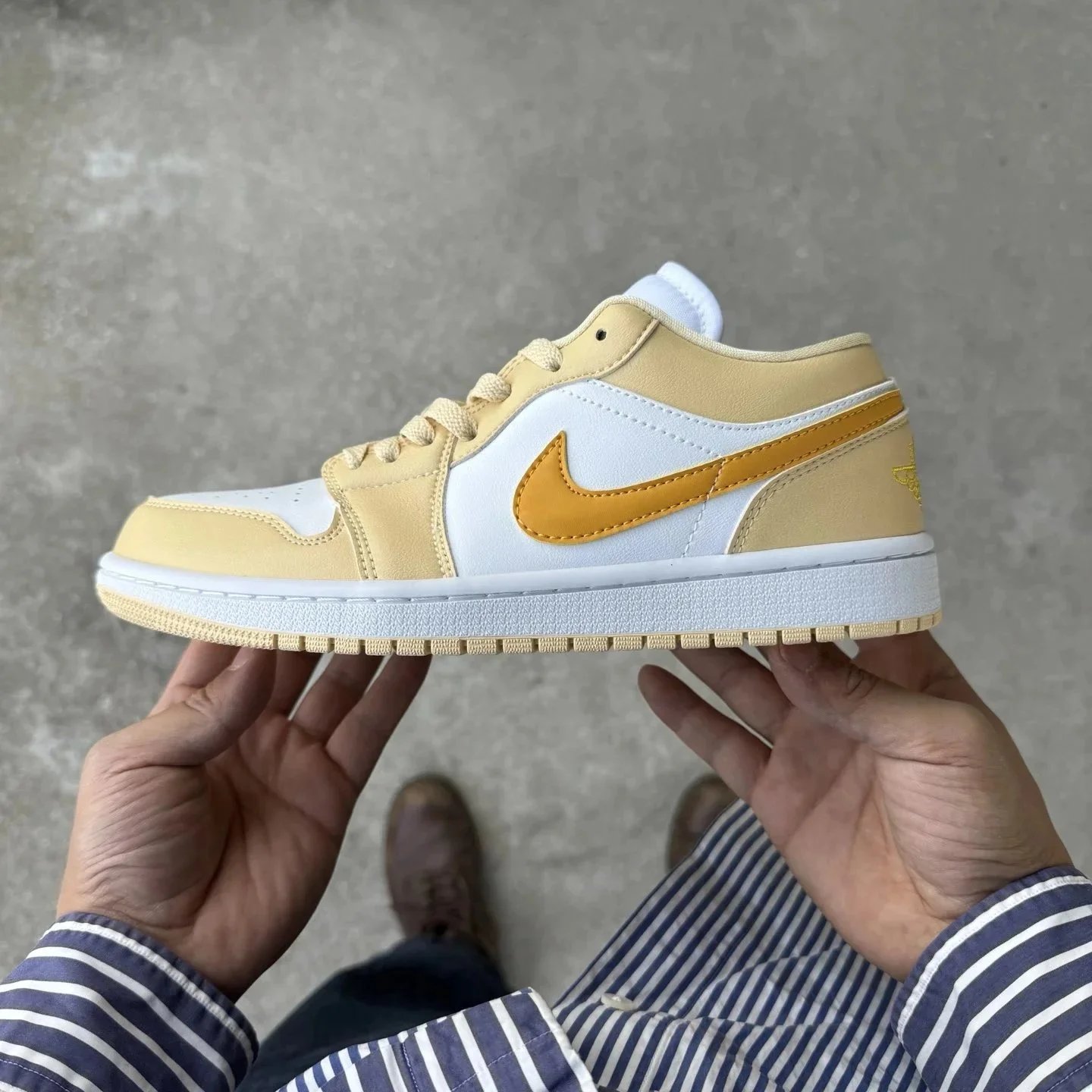 AJ1 Low Beige DC0774-170