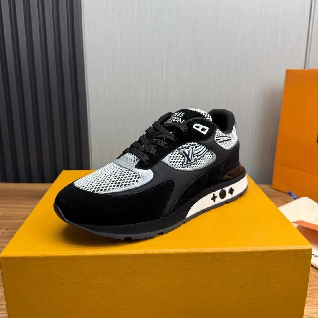 Louis Vuitton Sneakers Logo — #05