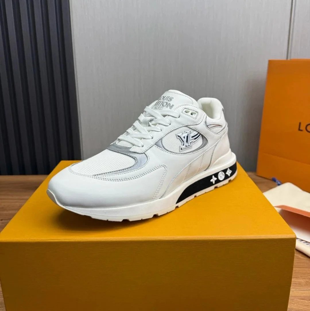 Louis Vuitton Sneakers Logo — #06