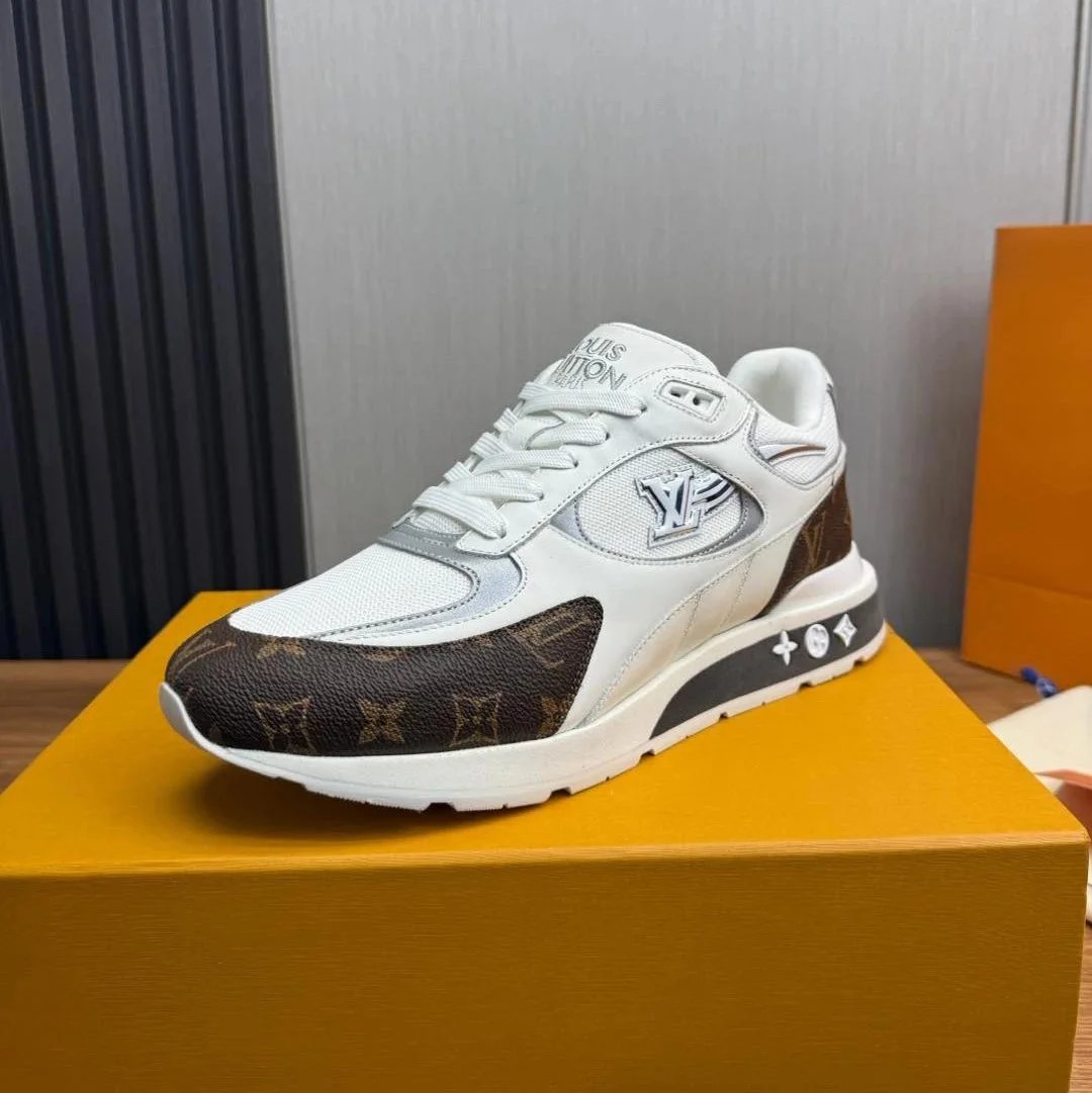 Louis Vuitton Sneakers Logo — #07
