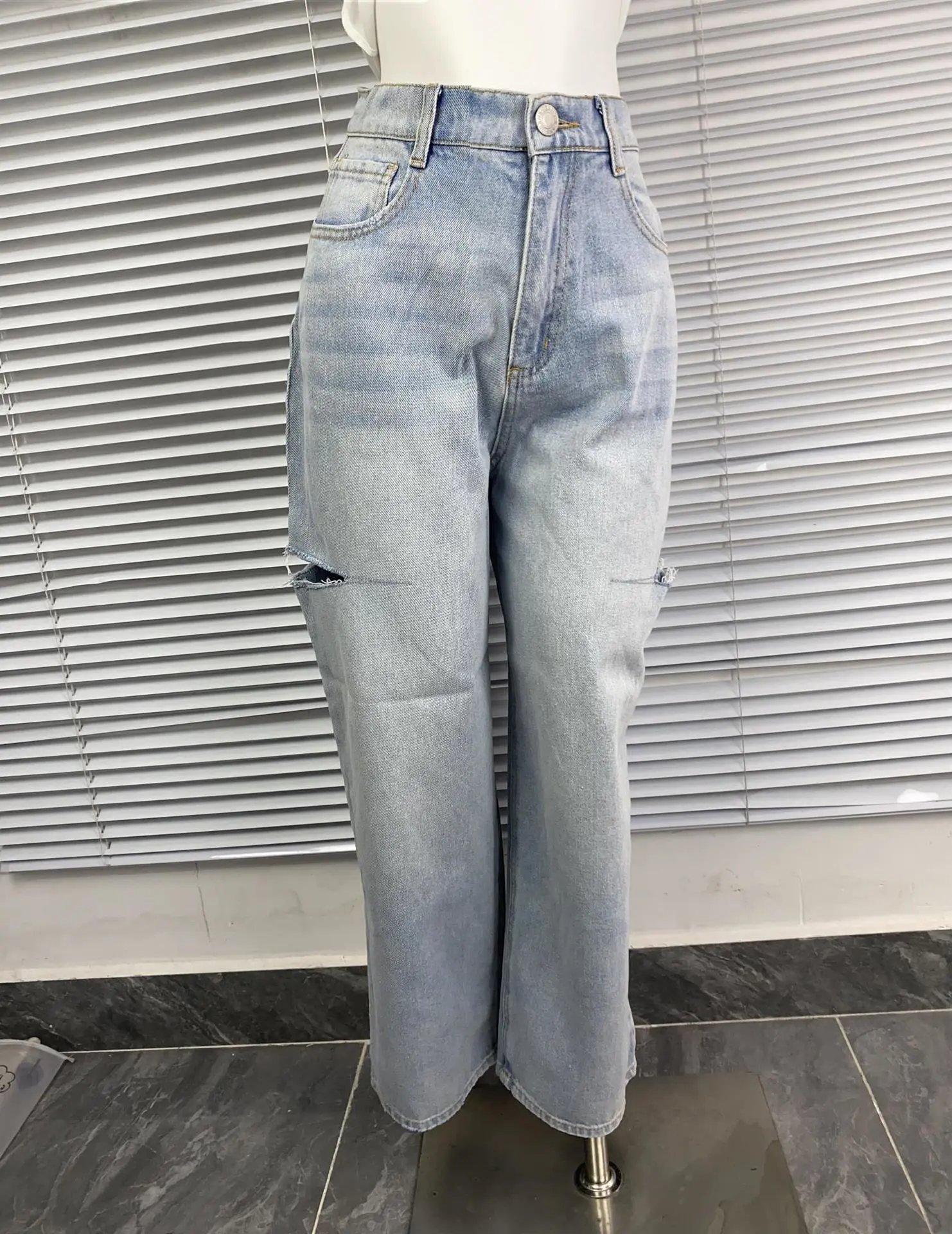 Ripped Jeans (New Color)