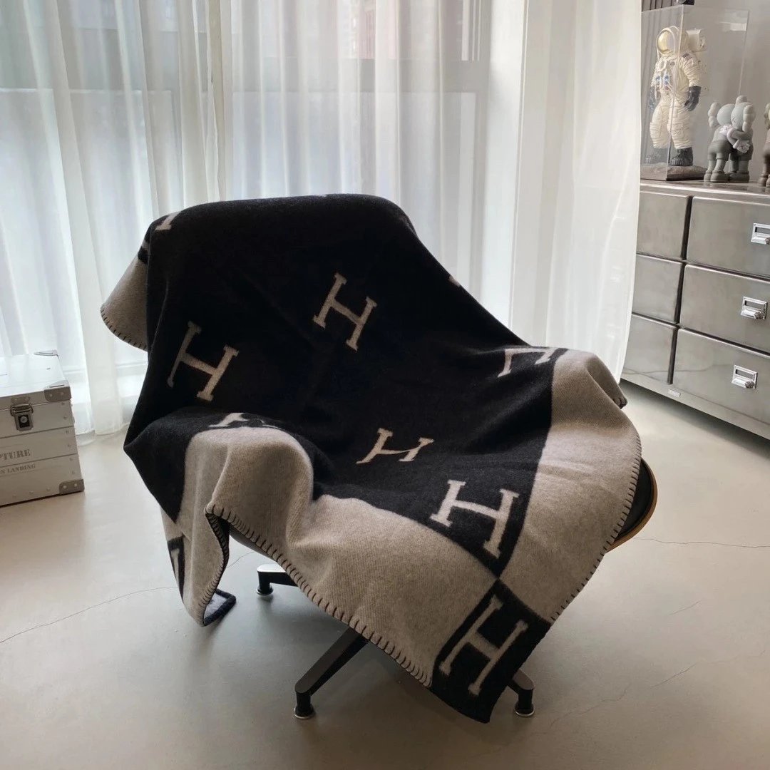 Black blanket