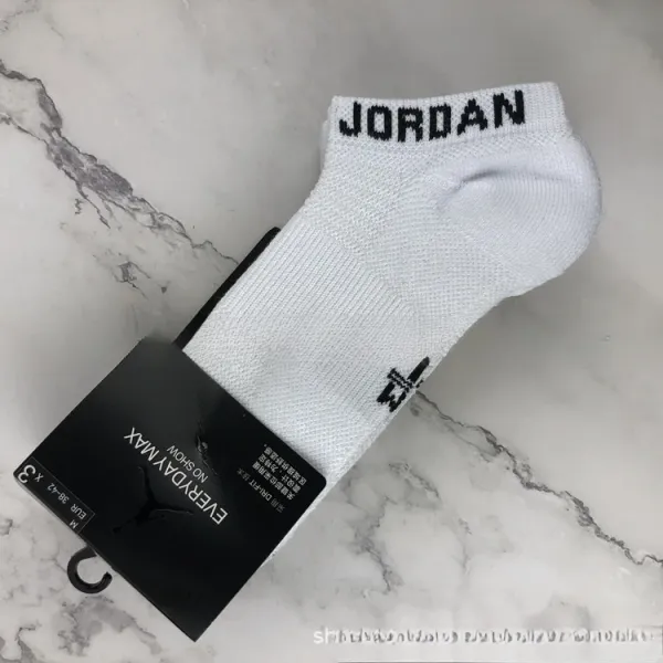 Air Jordan Everyday Max White Low-Cut Socks - 1
