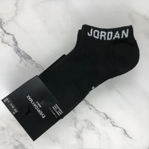 Air Jordan Everyday Max Ankle Black Socks - 1