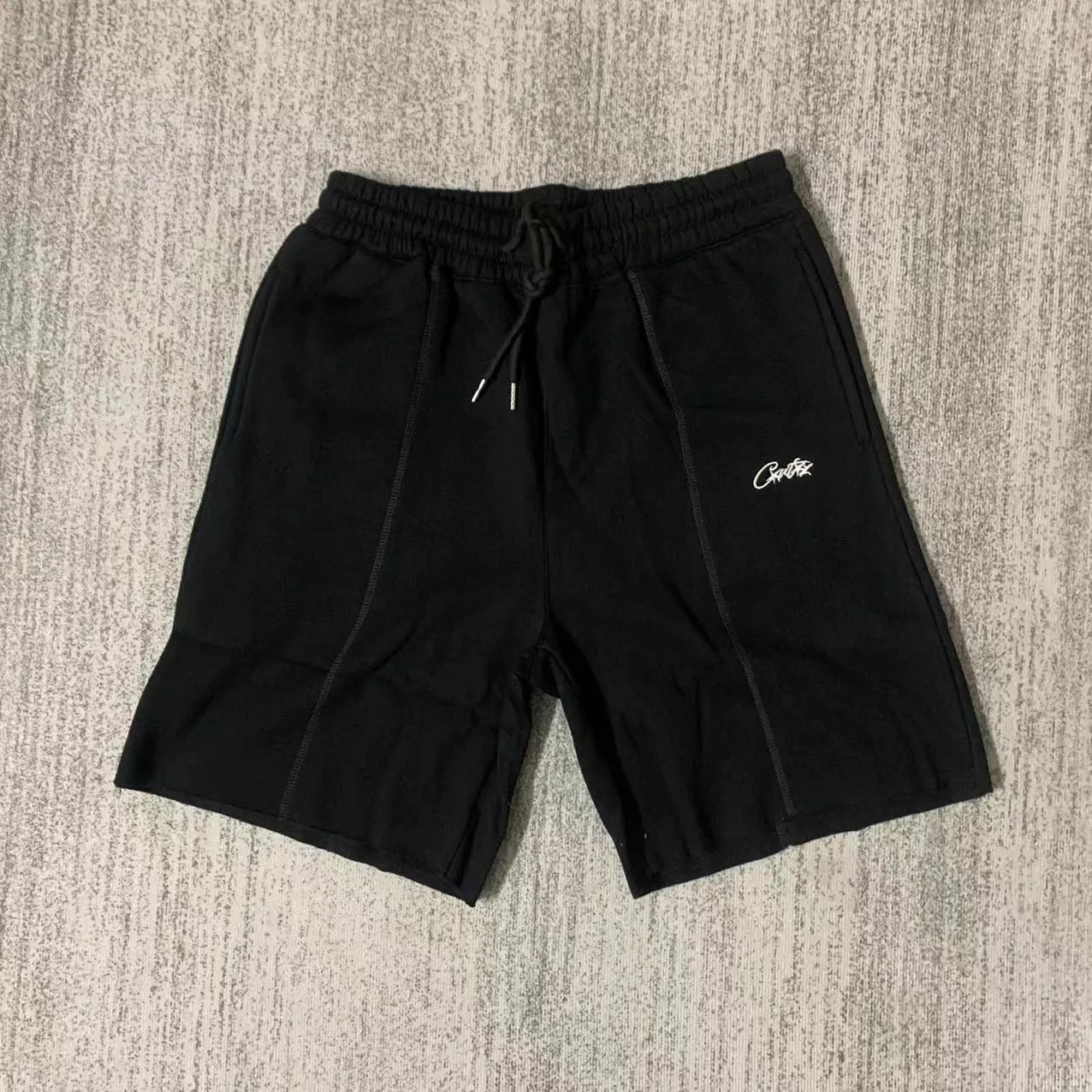 Simple Embroidered Letter Logo Casual Shorts photo 3