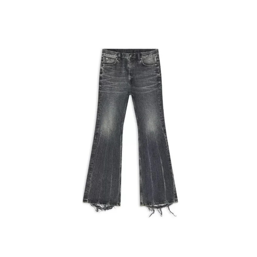 Currently, MSS has independently lost a 22fw video tape in black denim pants