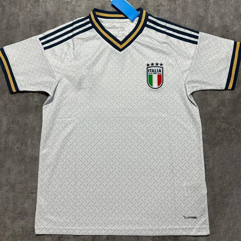 26-27 Italy Away