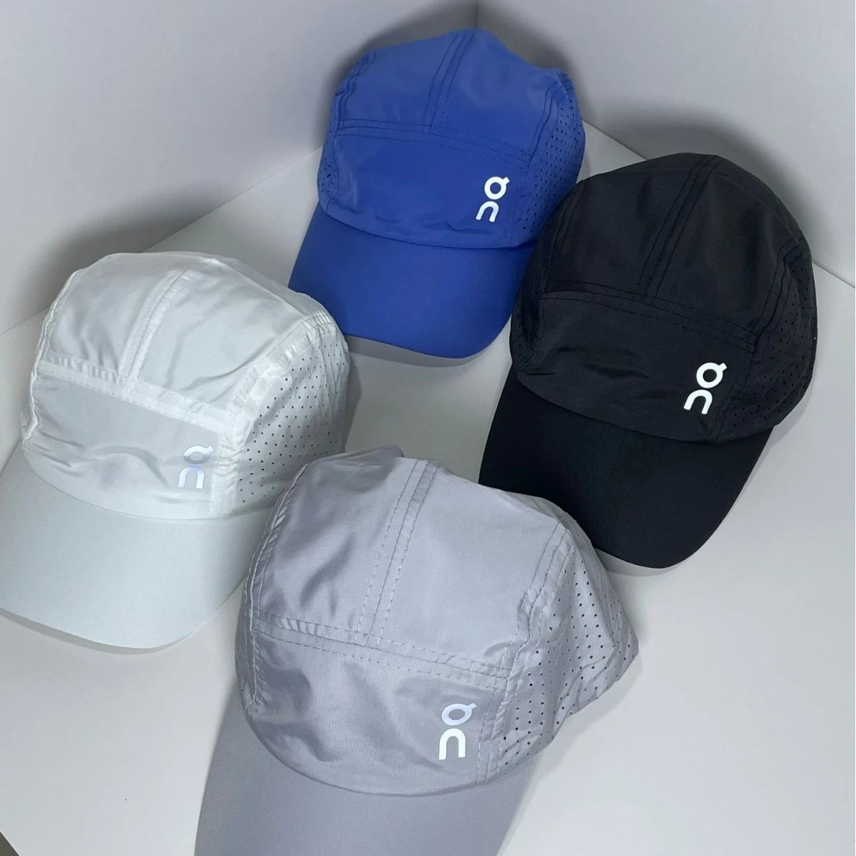 GORRA ON CLOUD