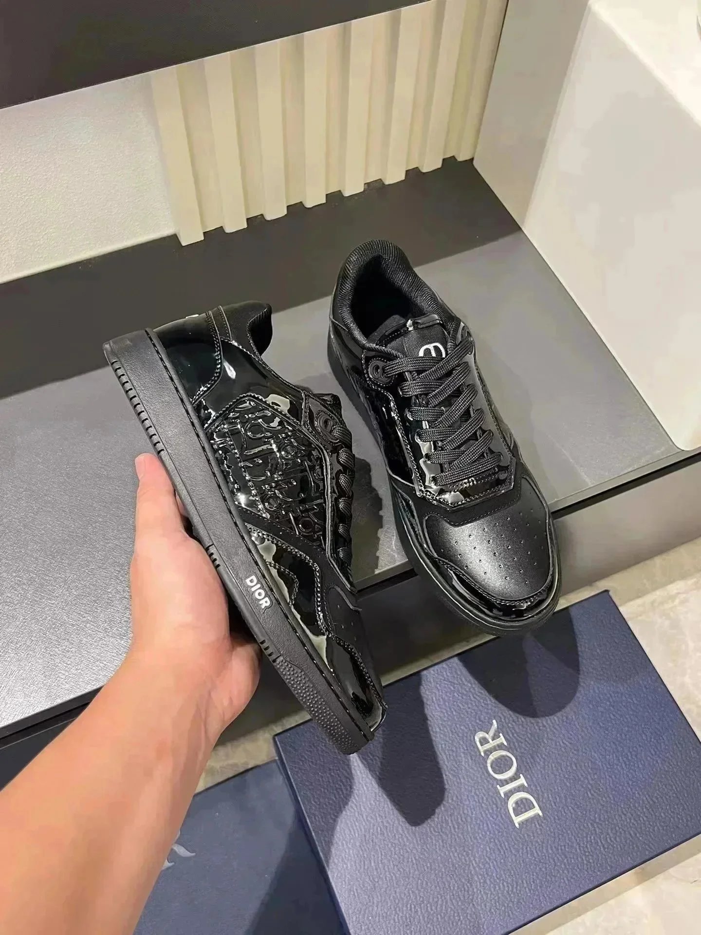 Dior Sneakers Logo-Monogram Lace-Up — 021*Top quality