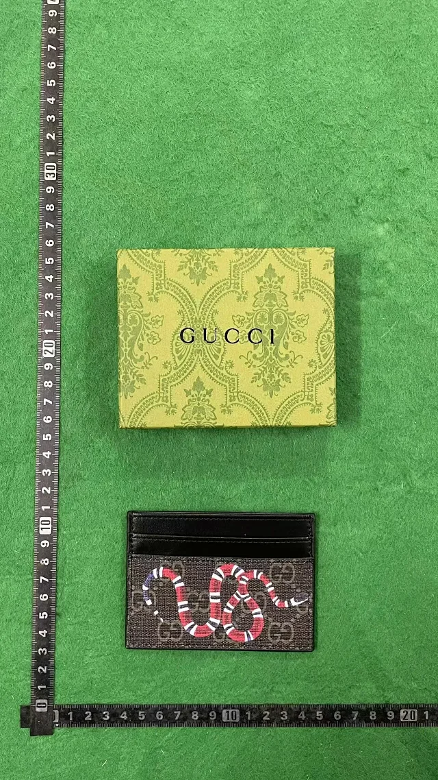 Saint Laurent Wallets & Card Holders Quilted monogram holder product detail image 3