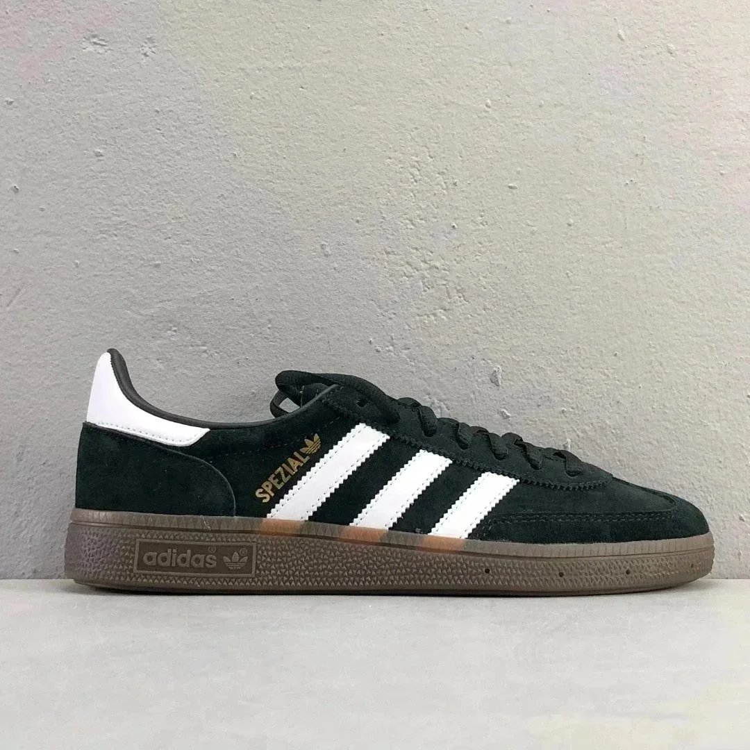 Adidas Sneakers Handball Spezial — Suede black and white DB3021