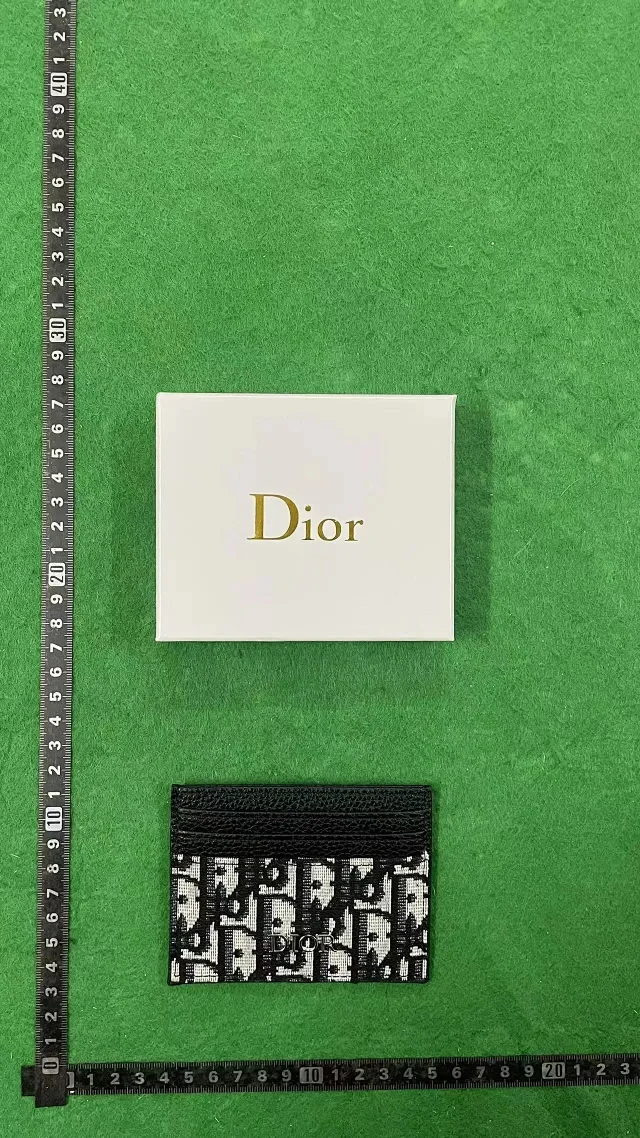 Saint Laurent Wallets & Card Holders Quilted monogram holder product detail image 6