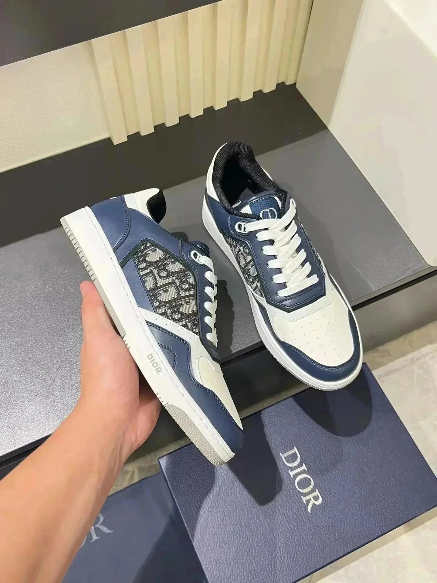 Dior Sneakers Logo-Monogram Lace-Up — 015*Top quality