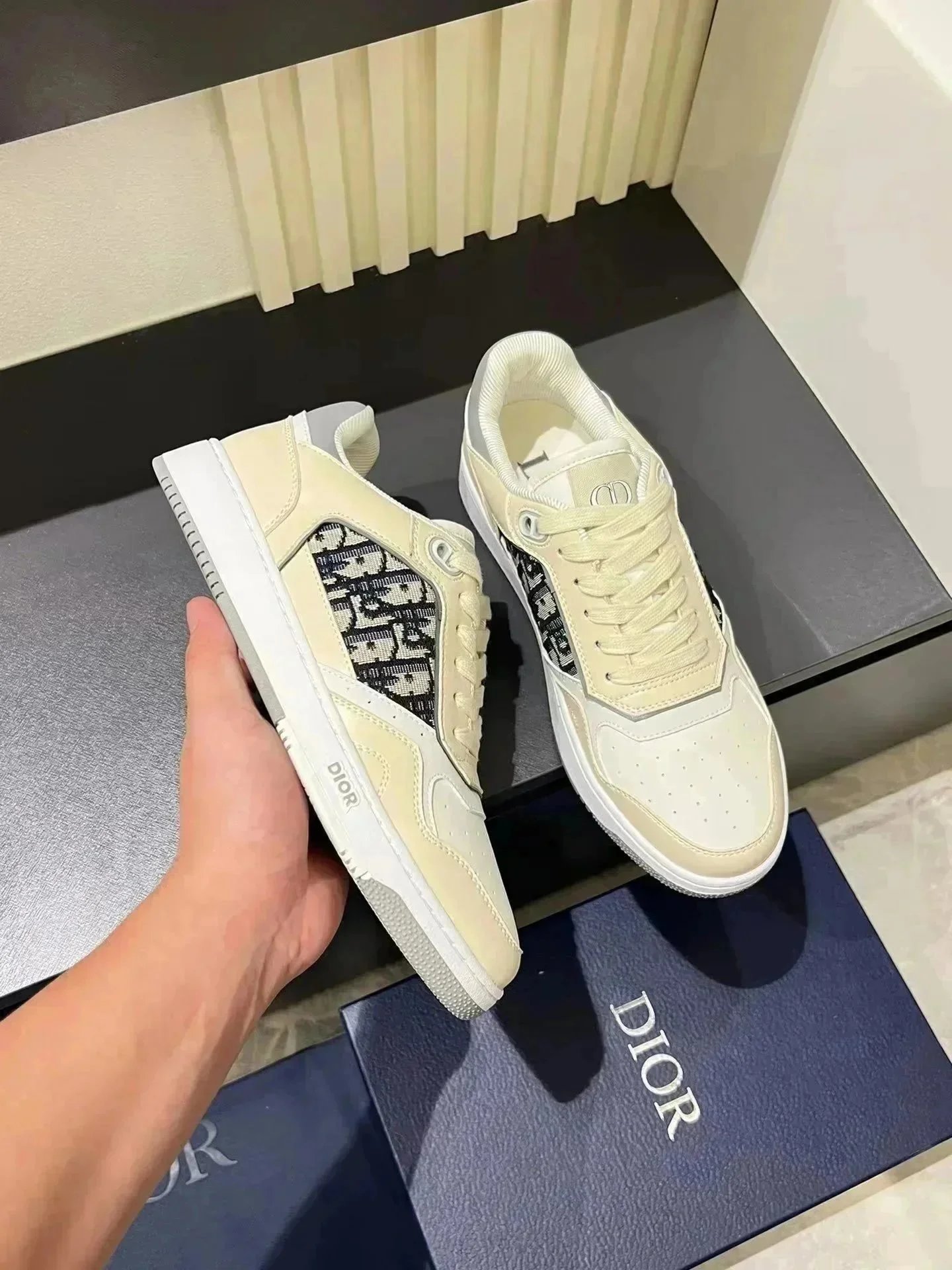 Dior Sneakers Logo-Monogram Lace-Up — 017*Top quality