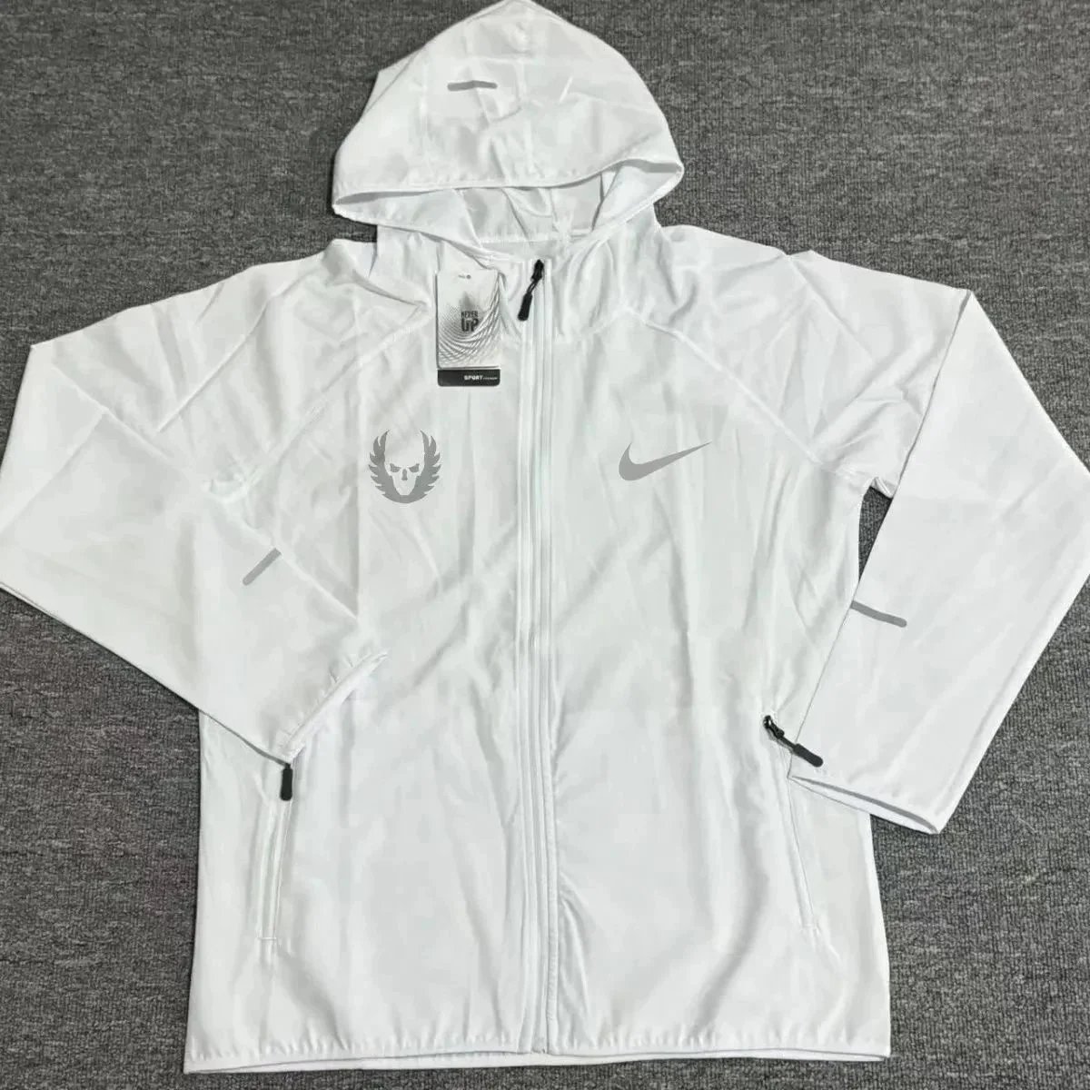 Nike Jackets Hooded zip running jacket with reflective details — 2