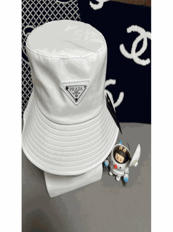 Prada White Bucket H