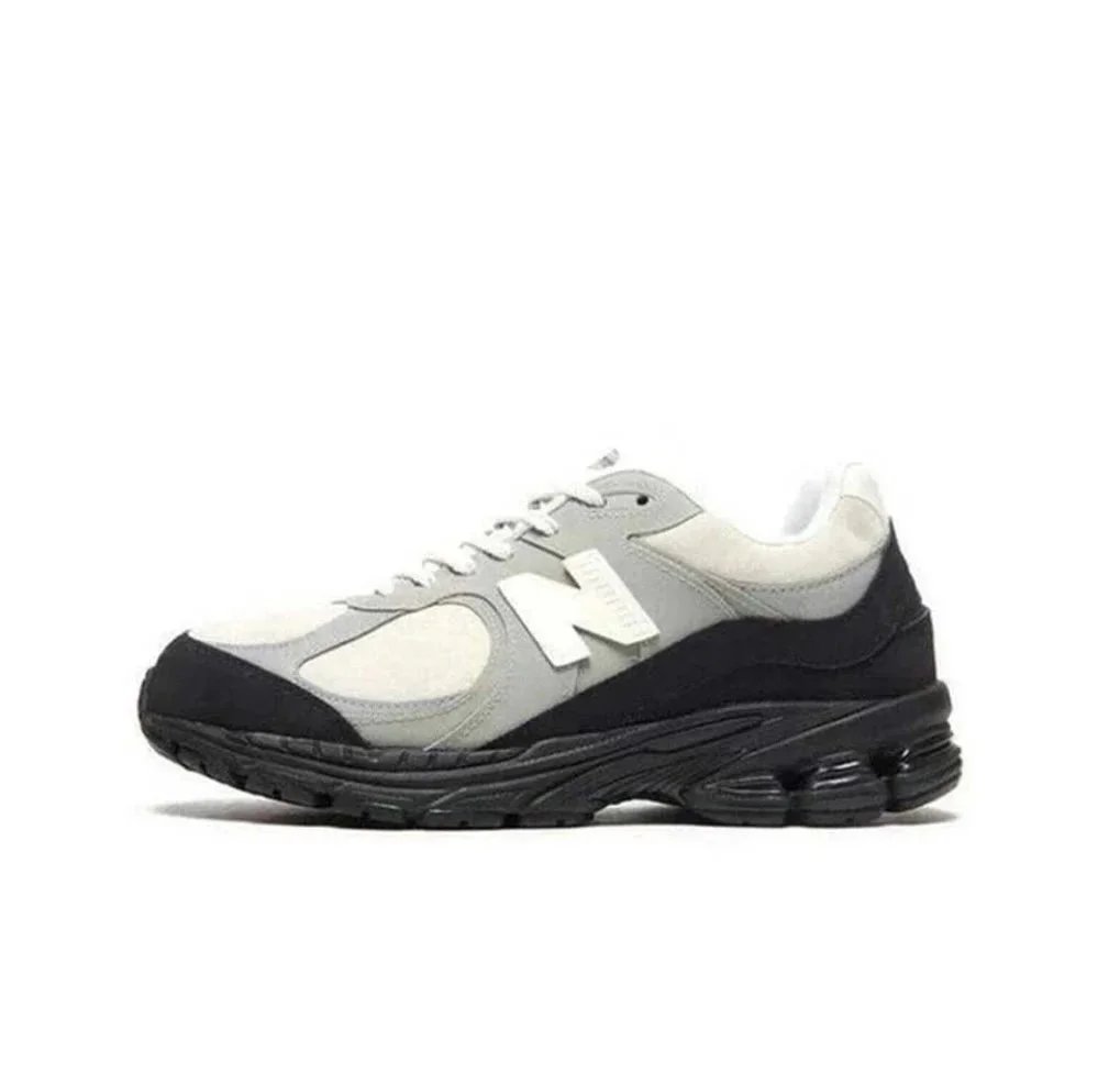 M2002RBA White/Black SKU image