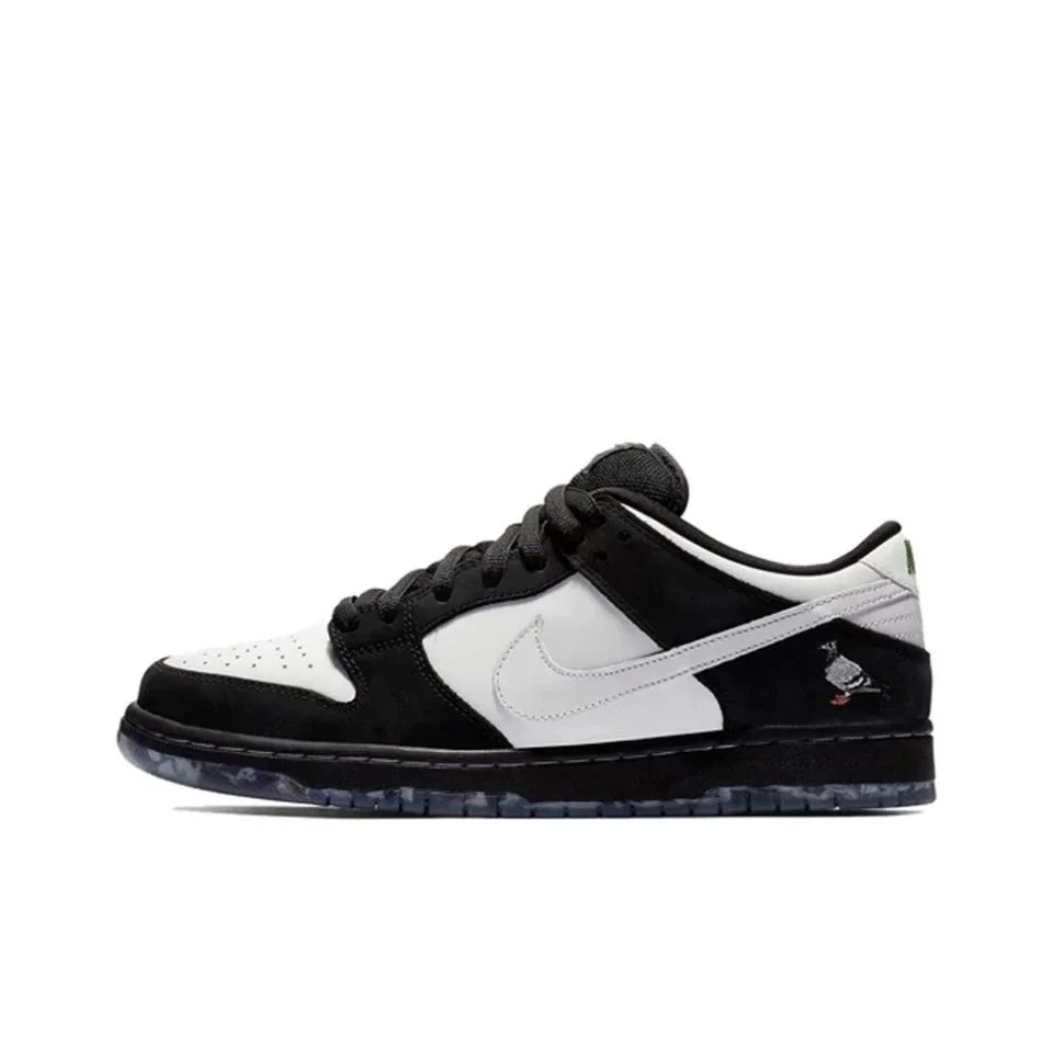 8V1310-013 Black and White Pigeon SKU image