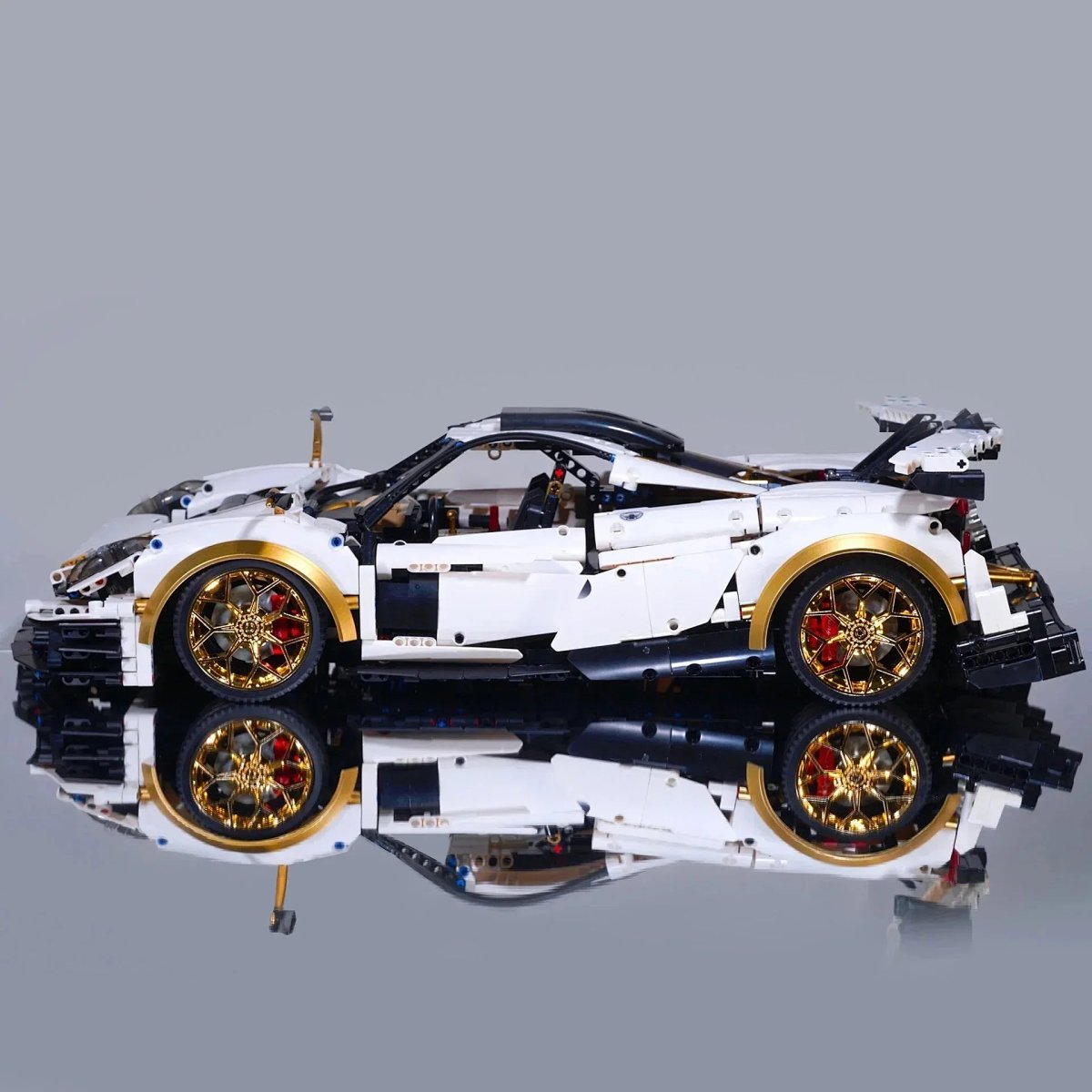 K-Box 10252 Platinum Edition Pagani Modifiable High Difficulty Large Sports Car Building Blocks F055